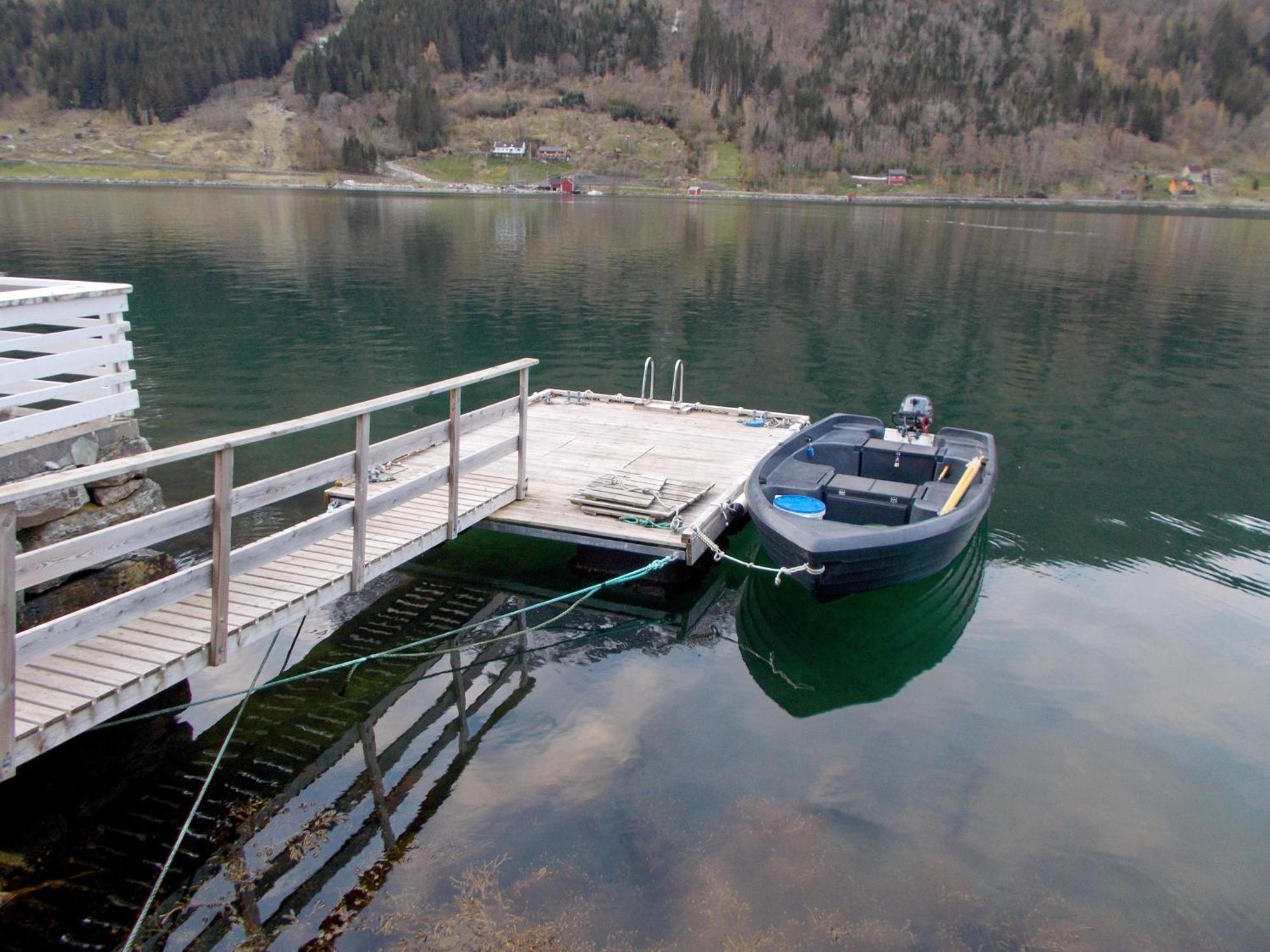 Der Fjordtraum In Balestrand Direkt Am Wasser Esterno foto