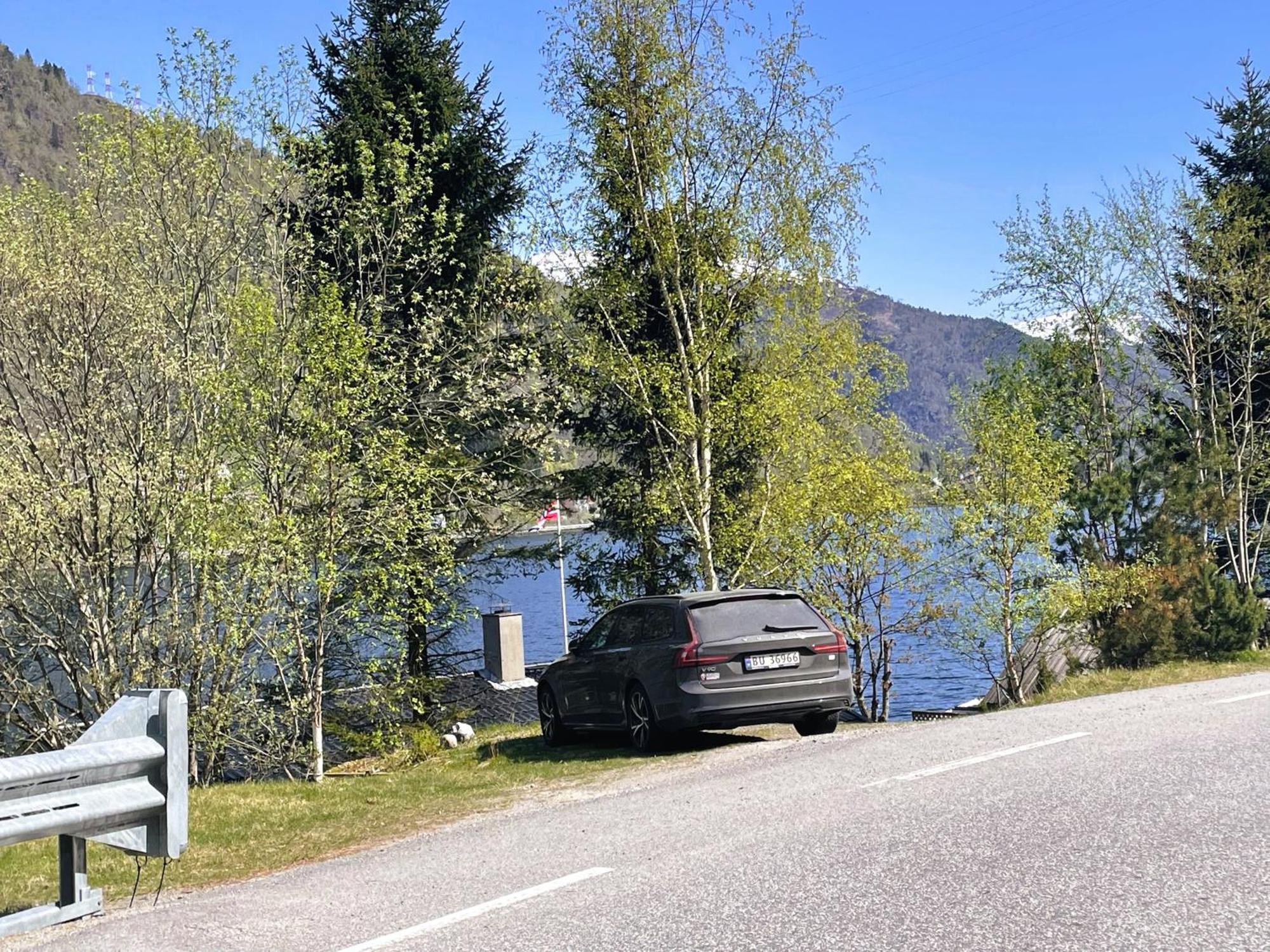 Der Fjordtraum In Balestrand Direkt Am Wasser Esterno foto