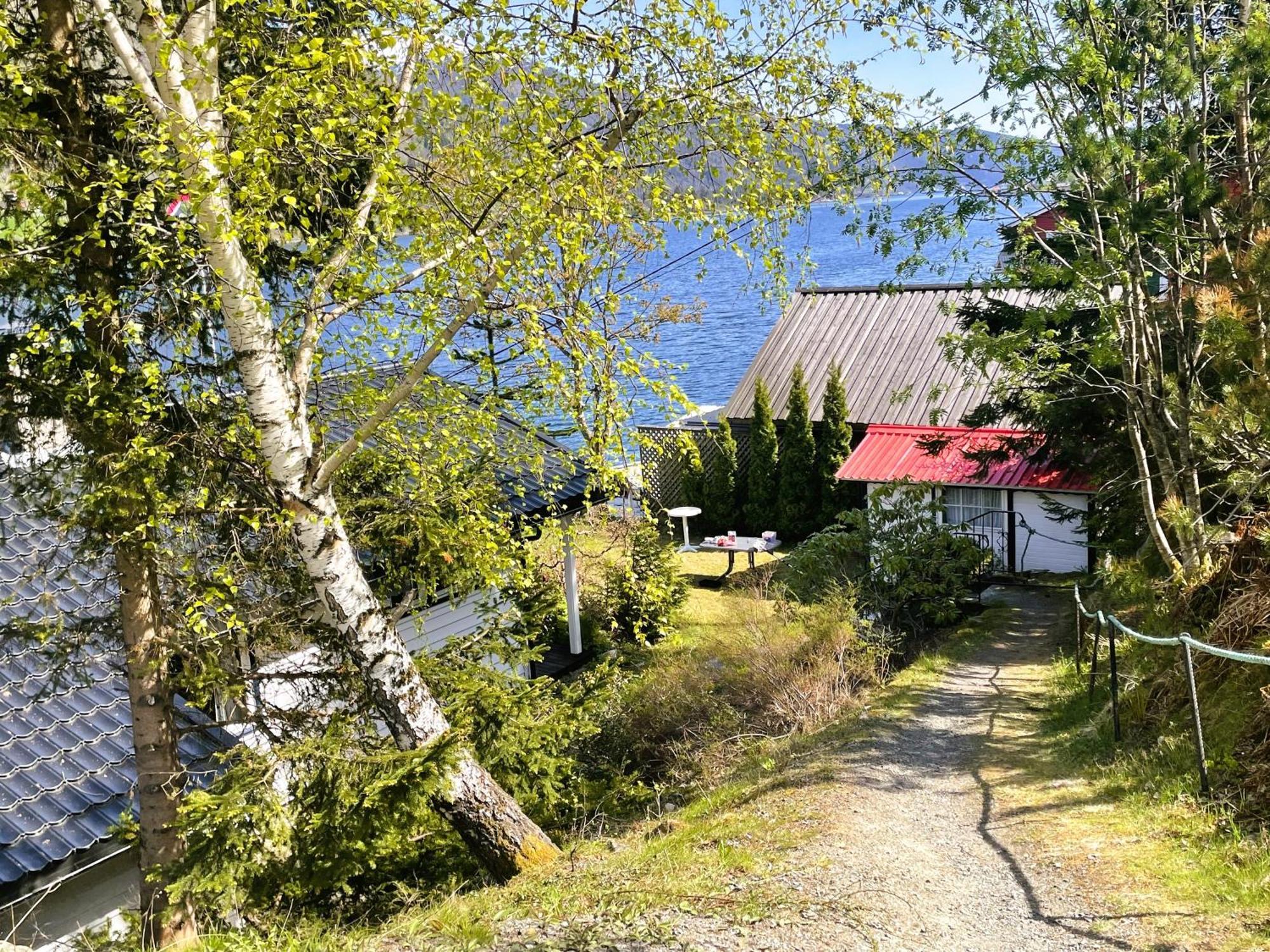 Der Fjordtraum In Balestrand Direkt Am Wasser Esterno foto